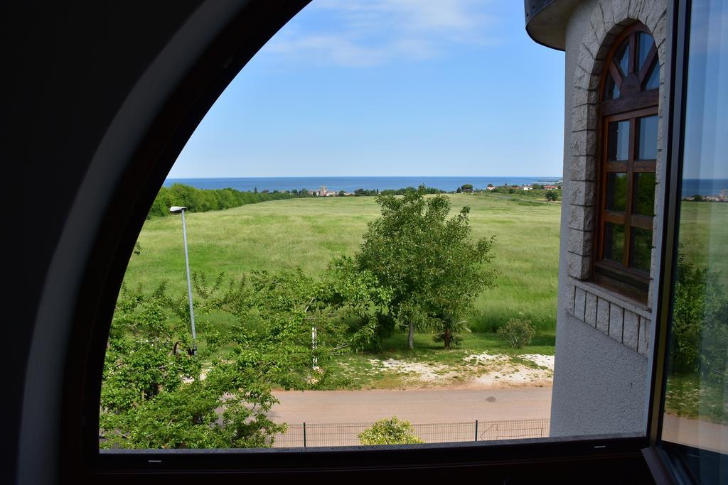 Guest House Fortuna Novigrad Istria Exterior foto